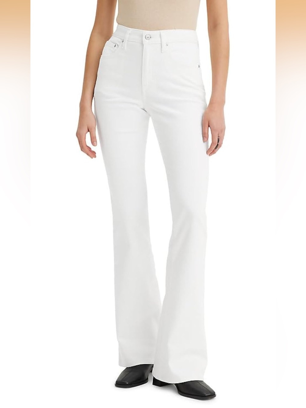 NWOT Levi’s High-Rise White Flare Jeans — Sleek Wide-Leg Style